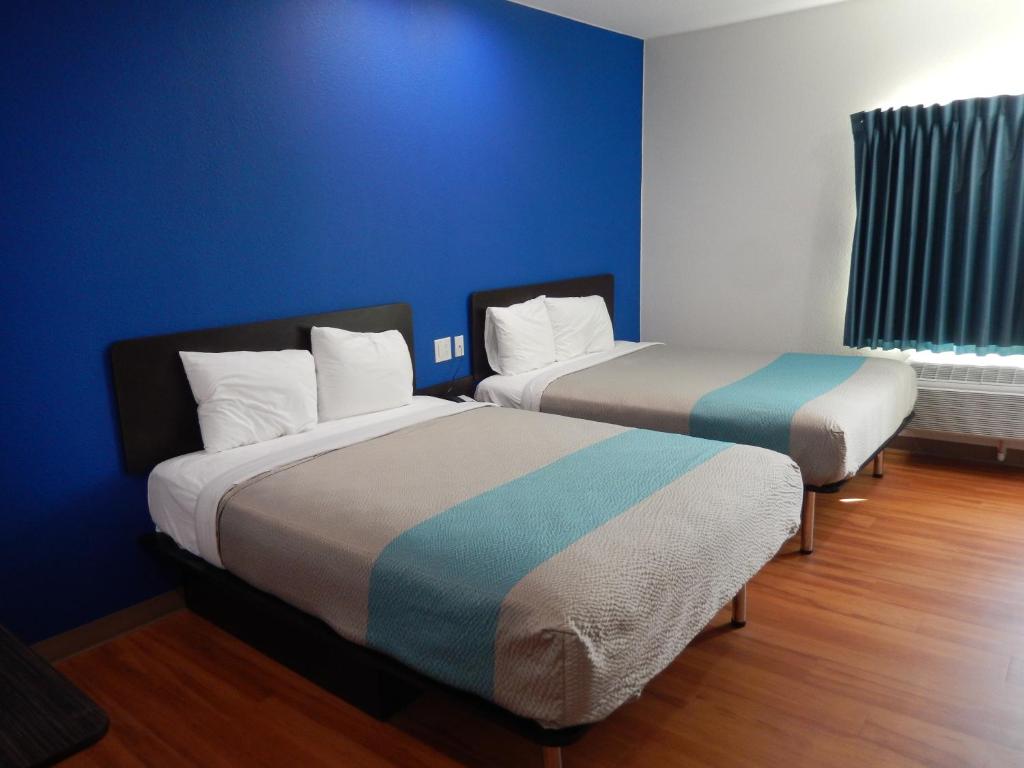 Motel 6-Houston, TX - Downtown North photo