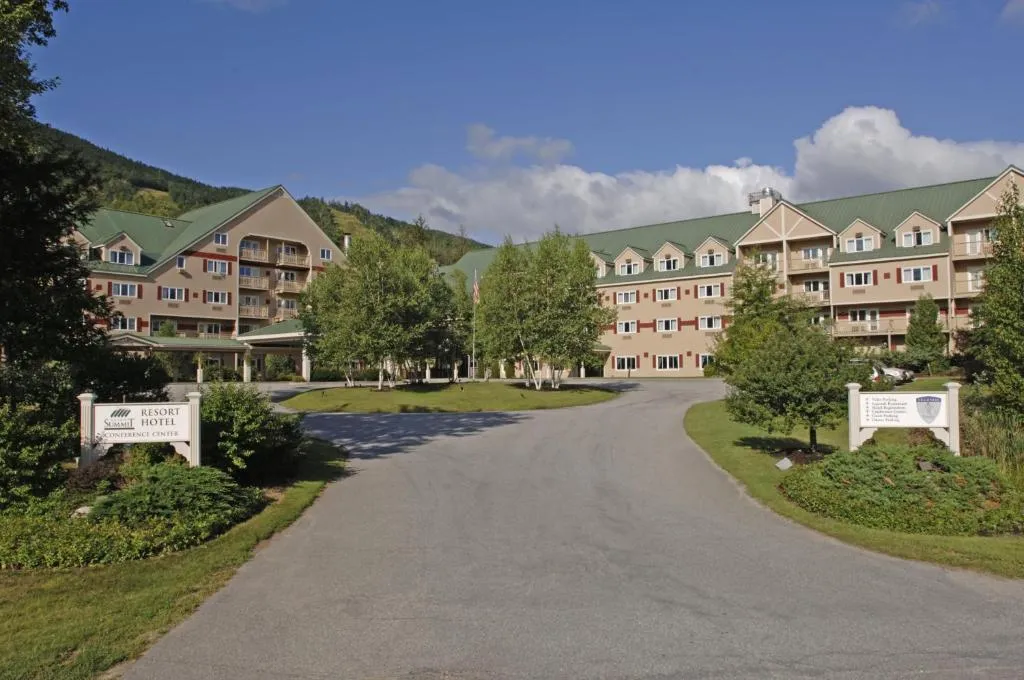 Grand Summit Hotel，位于纽里的酒店