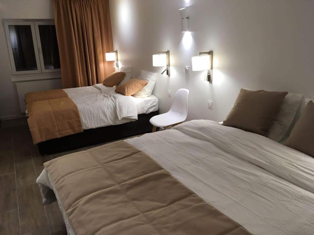 Hotel Ferney République - 3