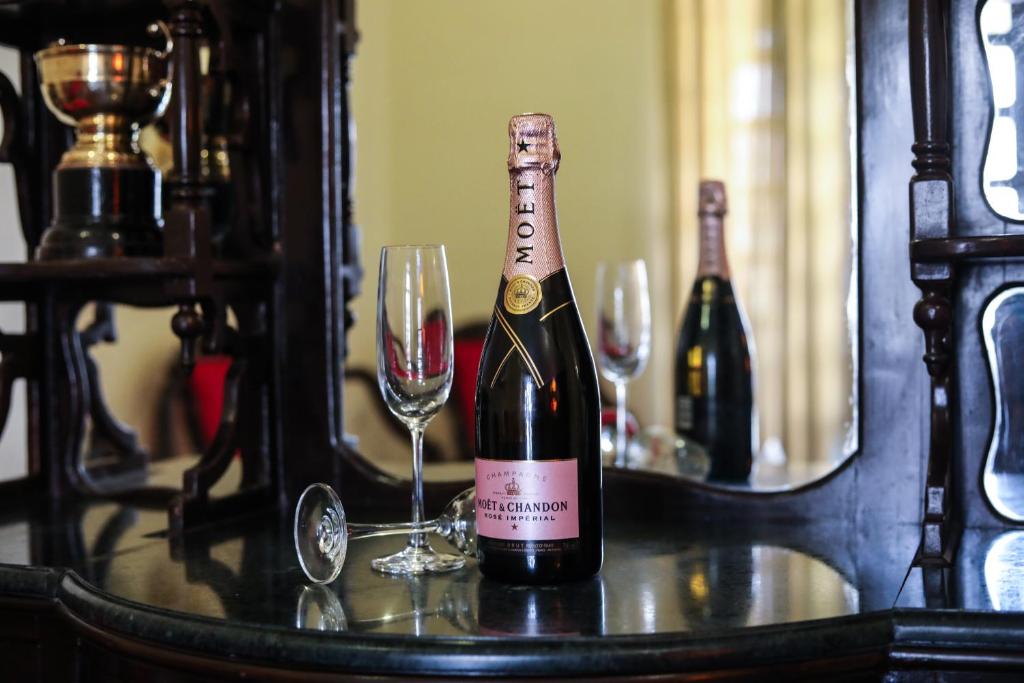 อาหารและเครื่องดื่ม