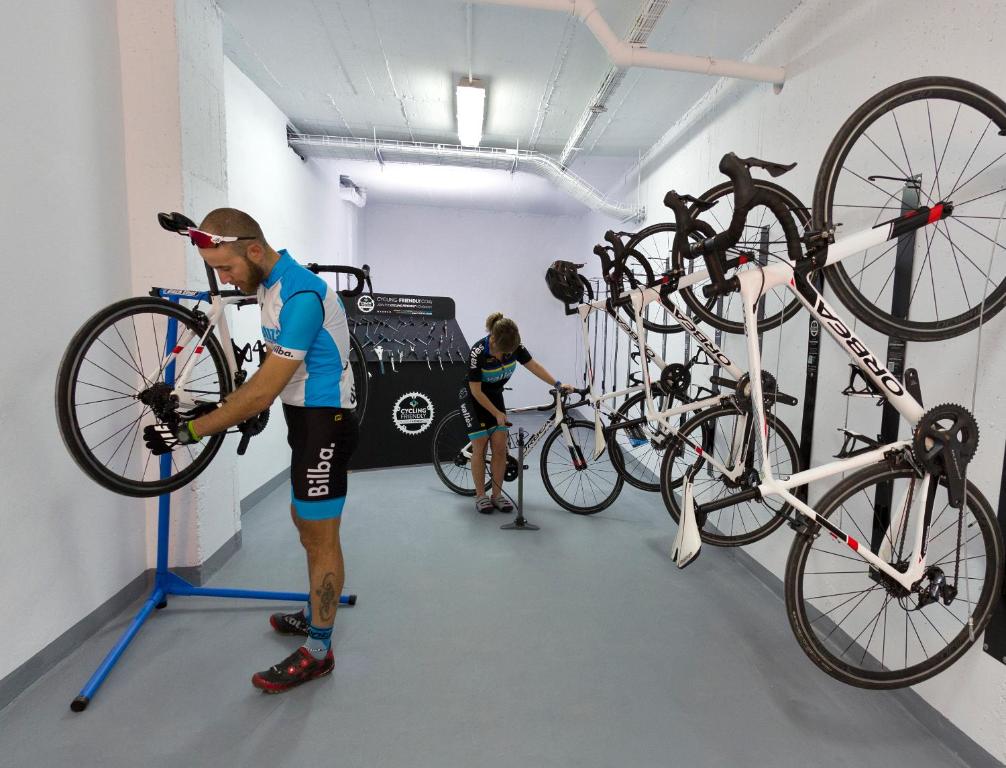 Hotel Puente Real Photo 23