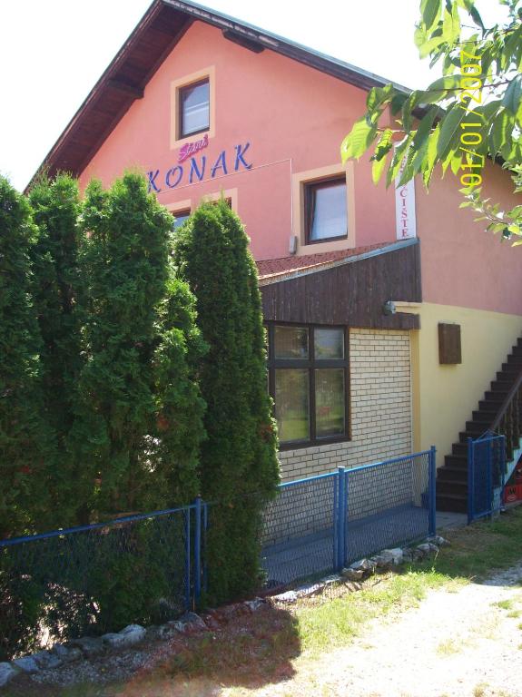 Pansion Stari AERODROM — Hotel in Sarajevo