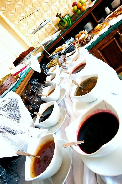 طعام و مشروبات