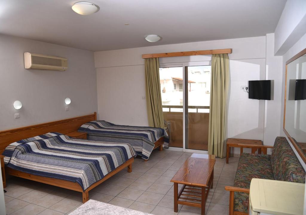 Elysso Apartments photo