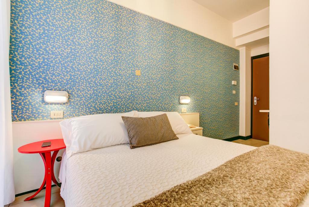 Hotel Konrad — Pokoje in Rimini, Emilia-Romania