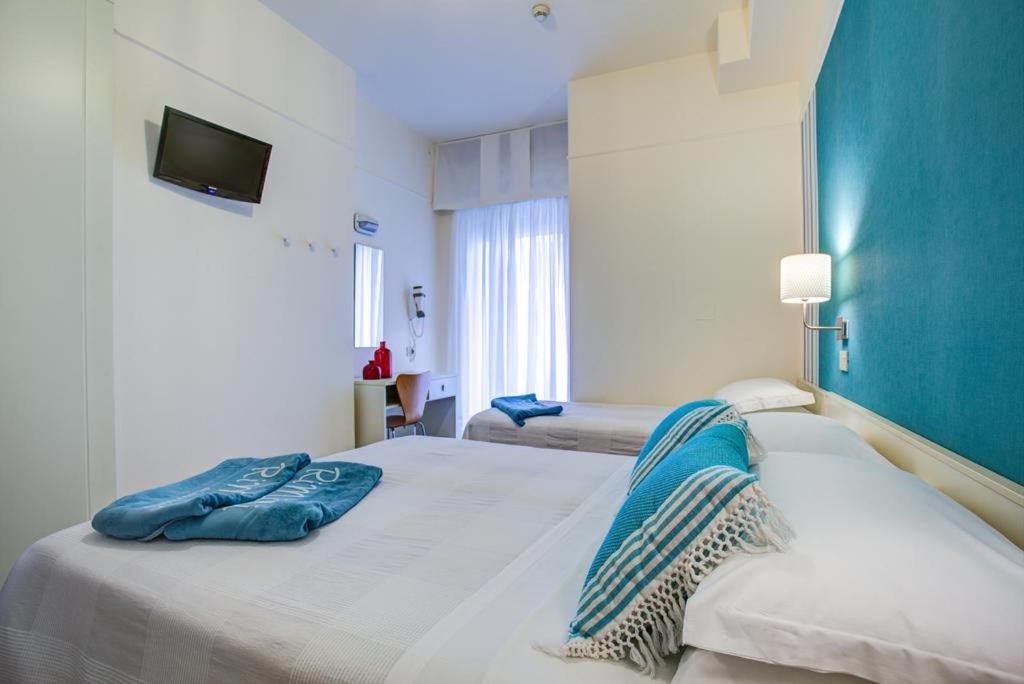 Hotel Konrad — Pokoje in Rimini, Emilia-Romania