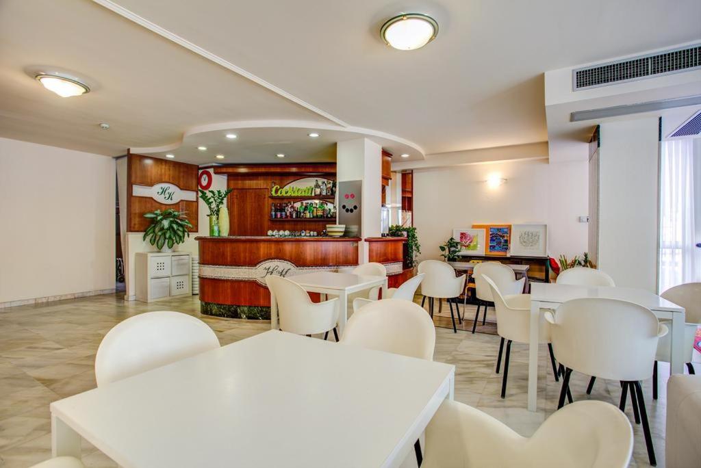 Hotel Konrad — Restauracje i bary in Rimini, Emilia-Romania