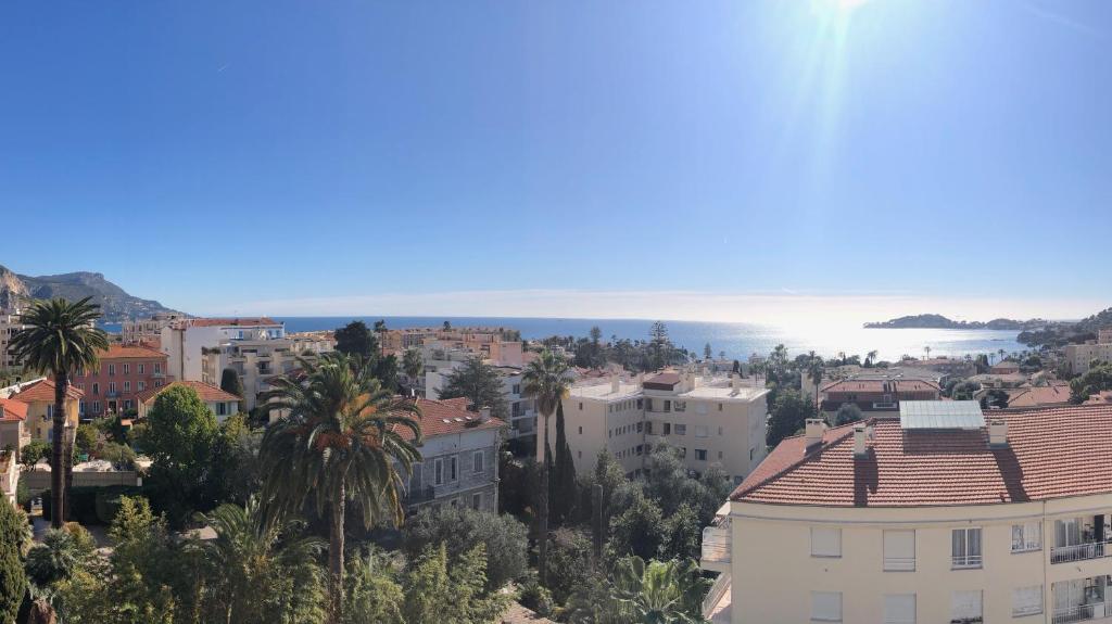 **** Panoramic Top Roof in Beaulieu **** - 2