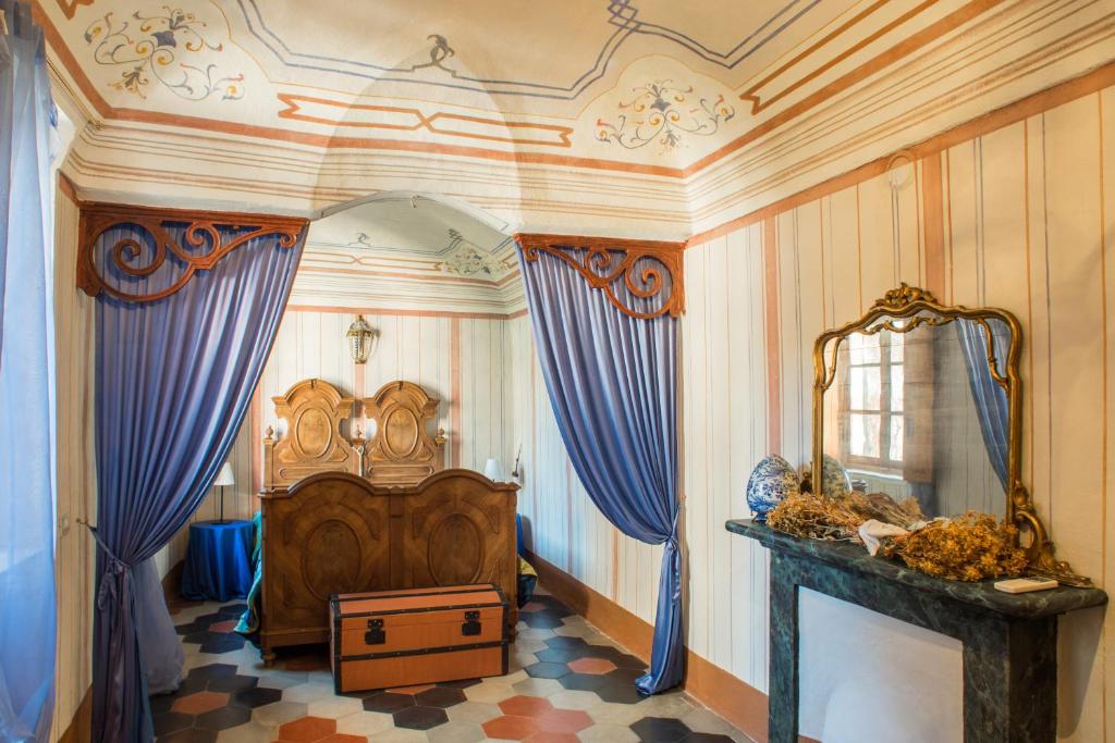 CASA DEI LEONI CAMERA BLU