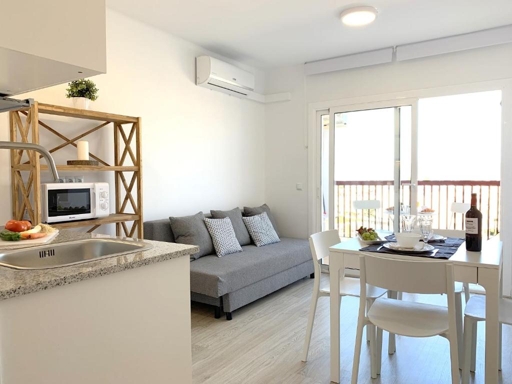 Apartamento con magníficas vistas -WIFI- Aire Acondicionado - 3