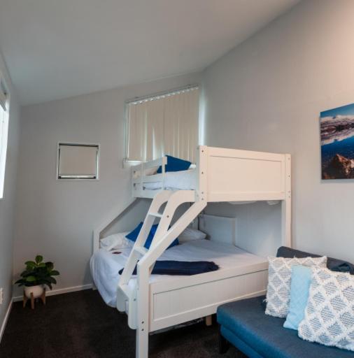 Central, Modern Loft Style Home - 2 Min walk from Town photo
