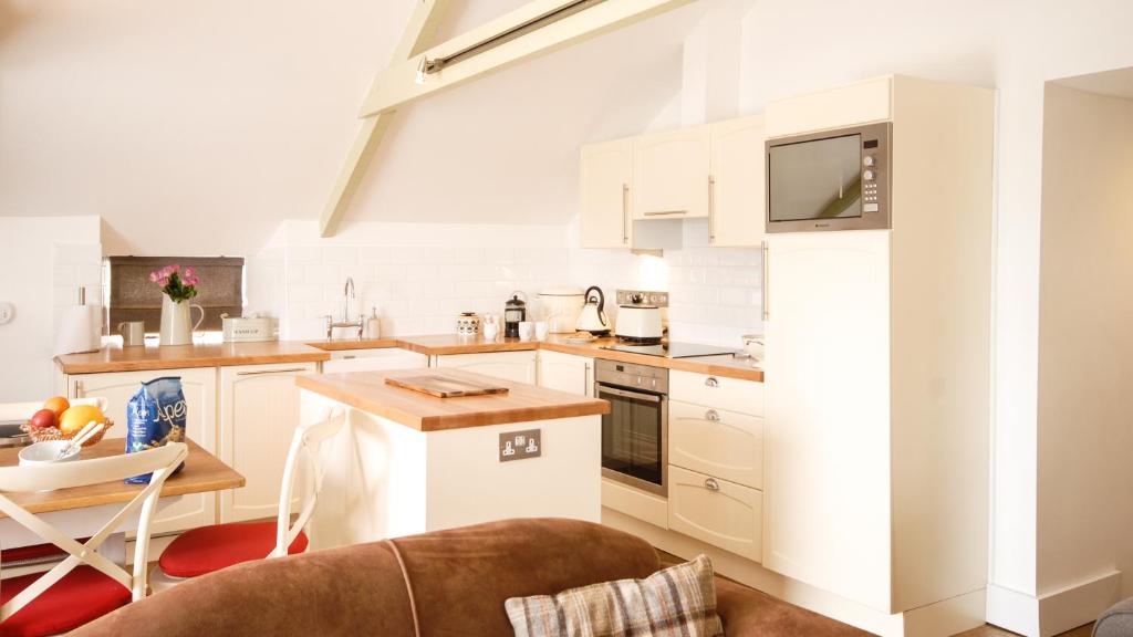 Saddle and Stable Rooms photo