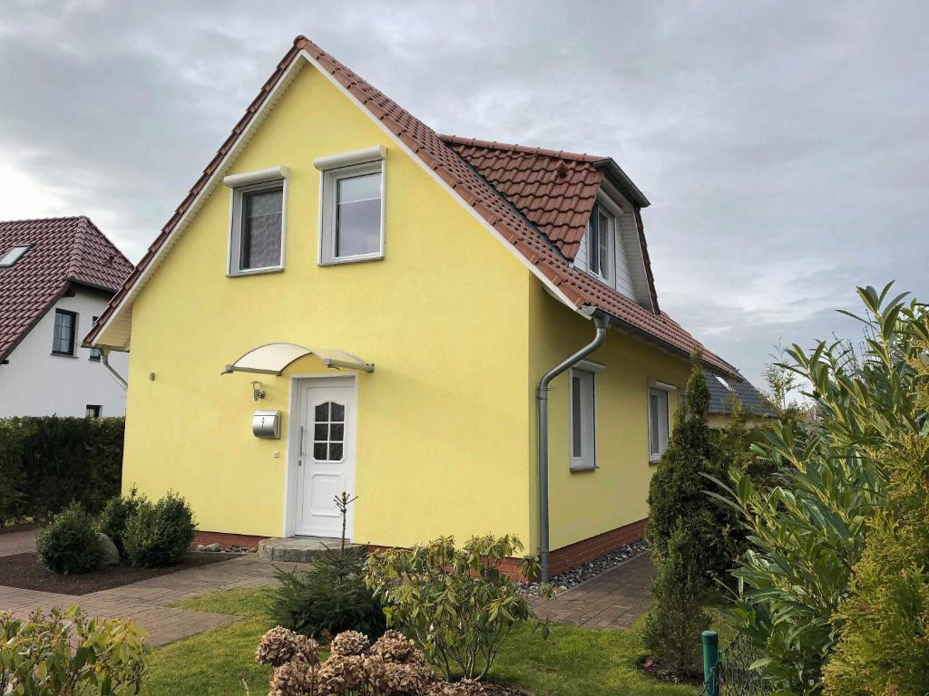 Ferienhaus Uns Lutt Hus Mit Sauna In Baabe Germany Wander