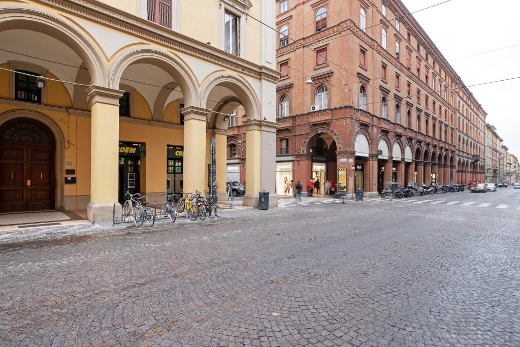 Skyline Central Apartment