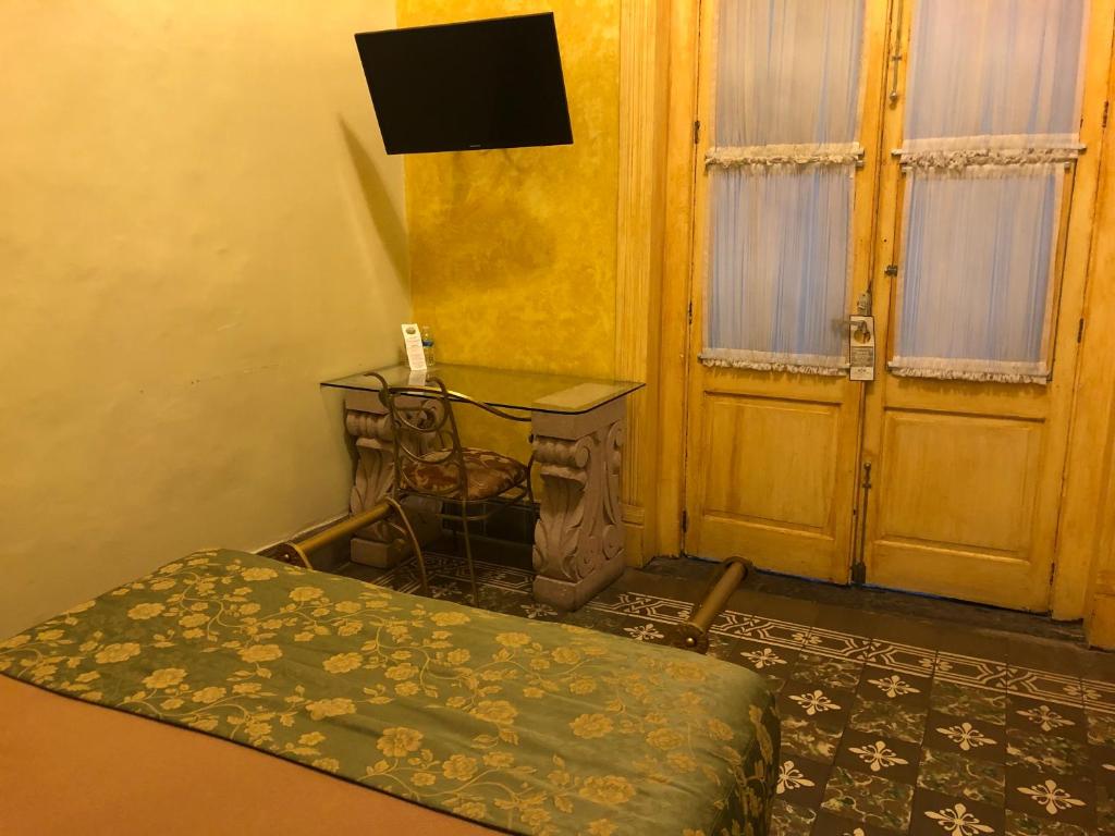 Hotel Elena - 5