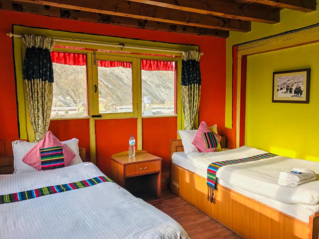 Hotel Yac Donalds photo