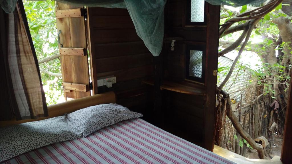 Beach Hut photo