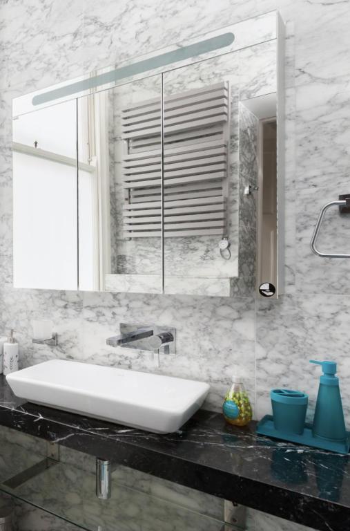 Beautiful 1 Bedroom Apartment Ovington Square photo