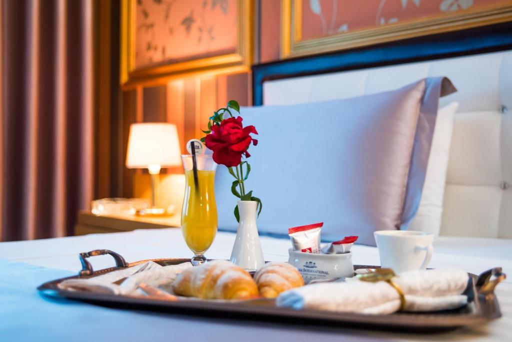 אוכל ומשקאות