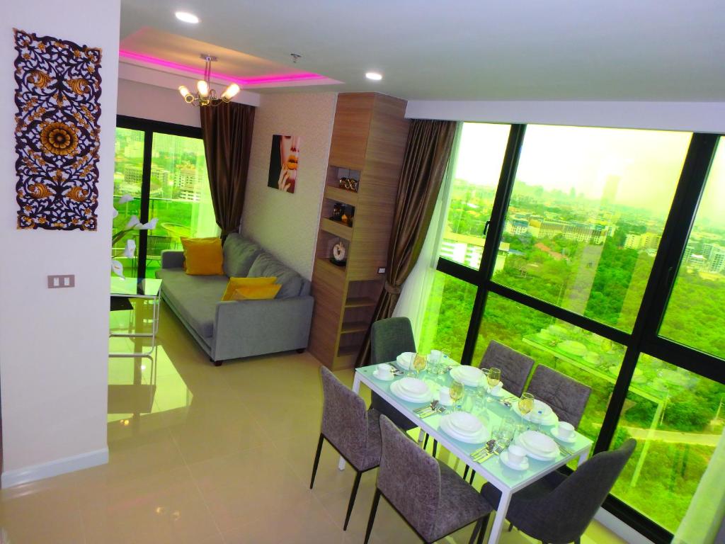 Luxury class VIP, 5 minutes walk to the sea, Jomtien, up to 6 people — Hotel in Pattaya