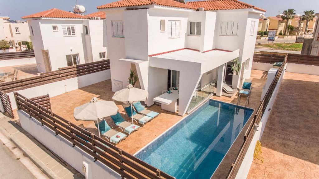 Marimar Luxury villa photo