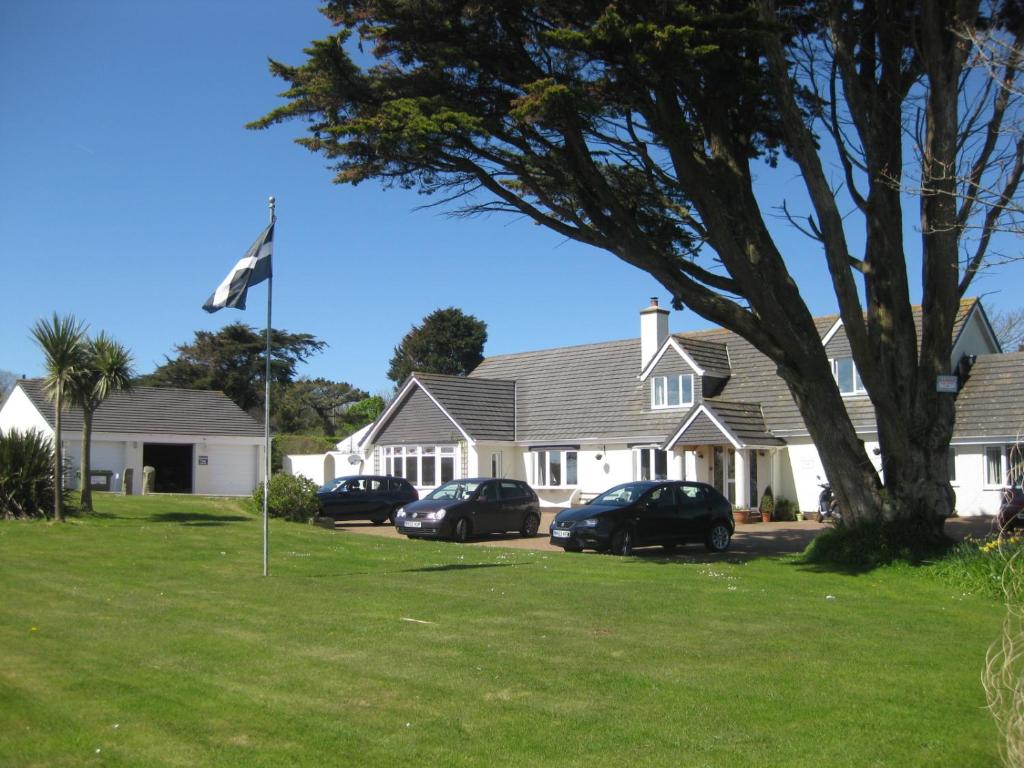 Neptune House in Porthleven, United Kingdom reviews, prices