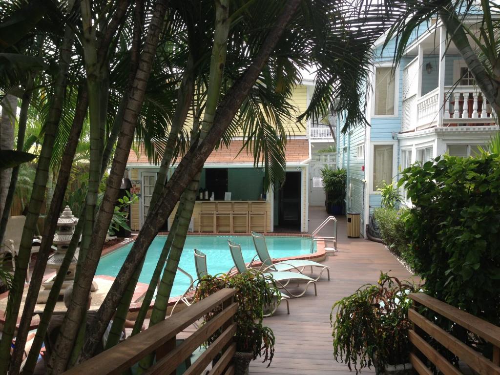 Douglas House photo