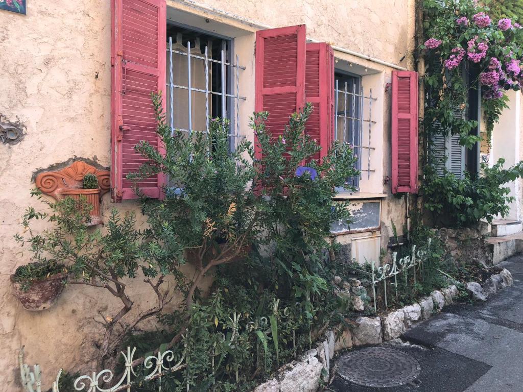 Bijou Apartment in Safranier - Old Town Antibes photo