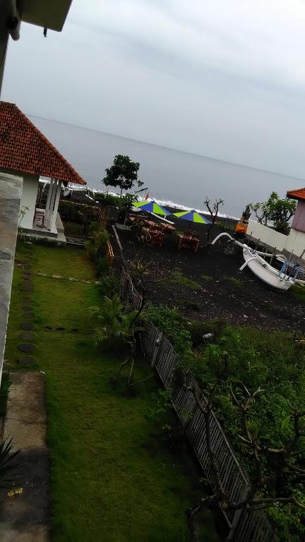 Gula Juruh Beach Front photo