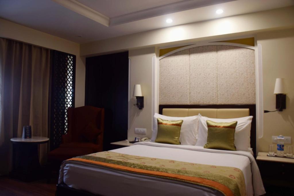 La Place Sarovar Portico Lucknow photo