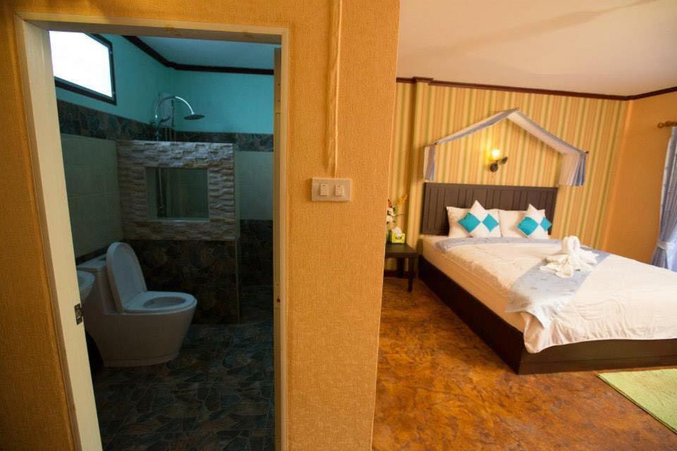 Family Resort Chumphon photo