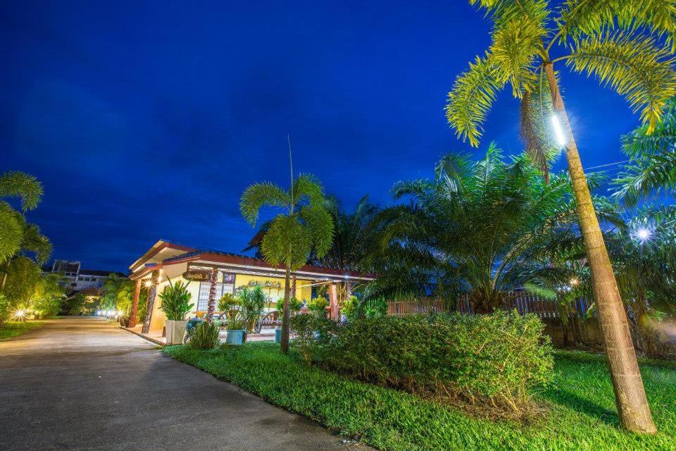Family Resort Chumphon photo