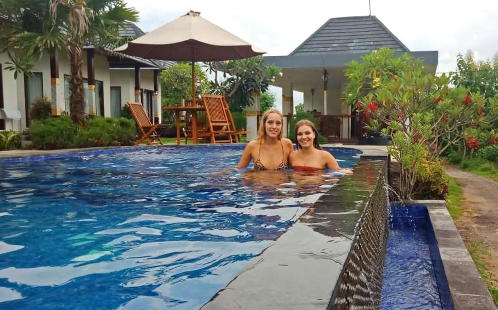 スイミングプール