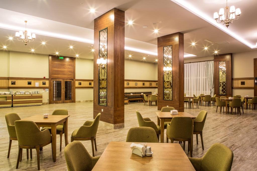 Kahya Resort Aqua & Spa — Restaurant & bars in Turkler