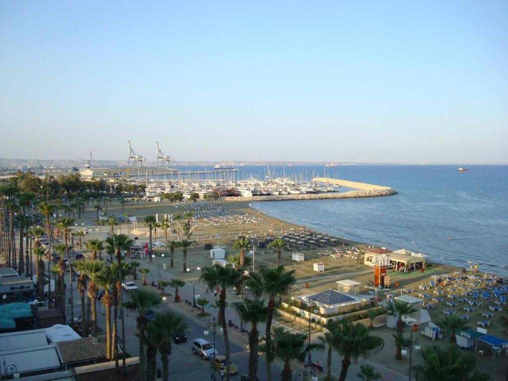 Krasas Beach Apartments photo
