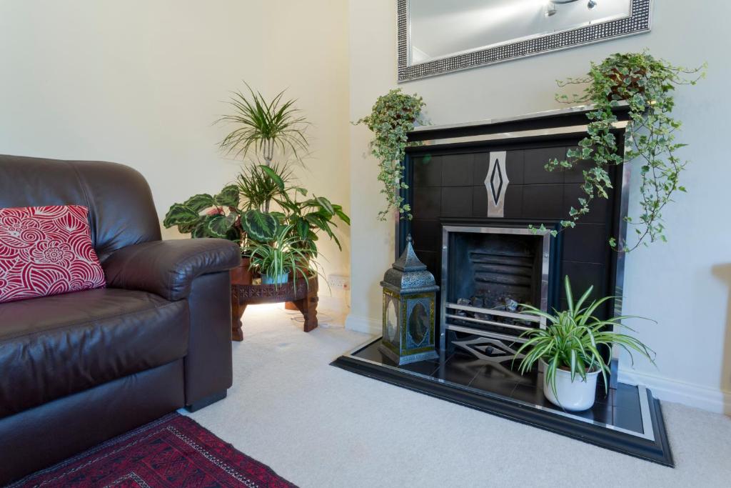 Poplar House Serviced Apartments photo