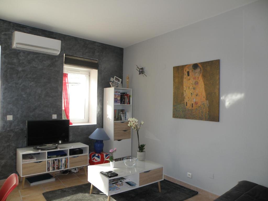 Appartement proche Centre Ville avec PARKING PRIVE - 3