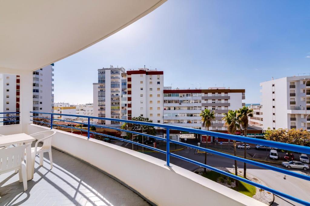 Rei - Quarteira - 3 min to the beach, Vilamoura