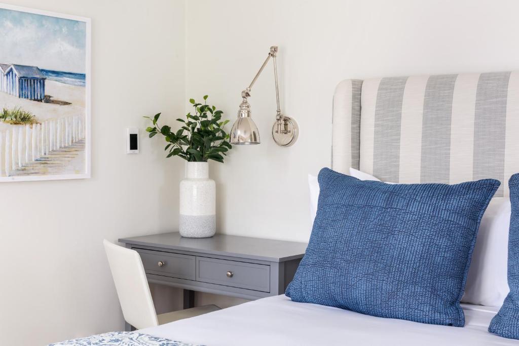 Hideaway Santa Barbara, A Kirkwood Collection Hotel photo