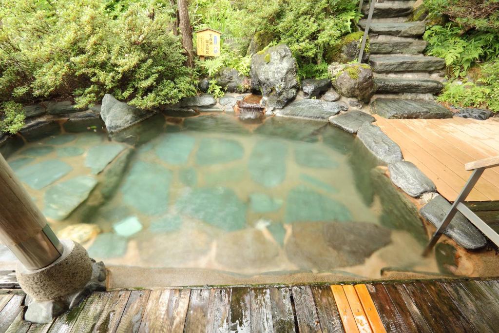 Hot spring bath