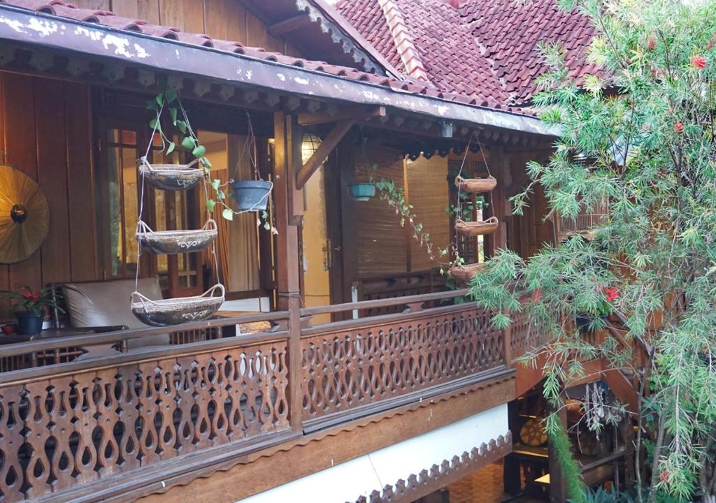 Badjoeri Ethnic Wooden Homestay