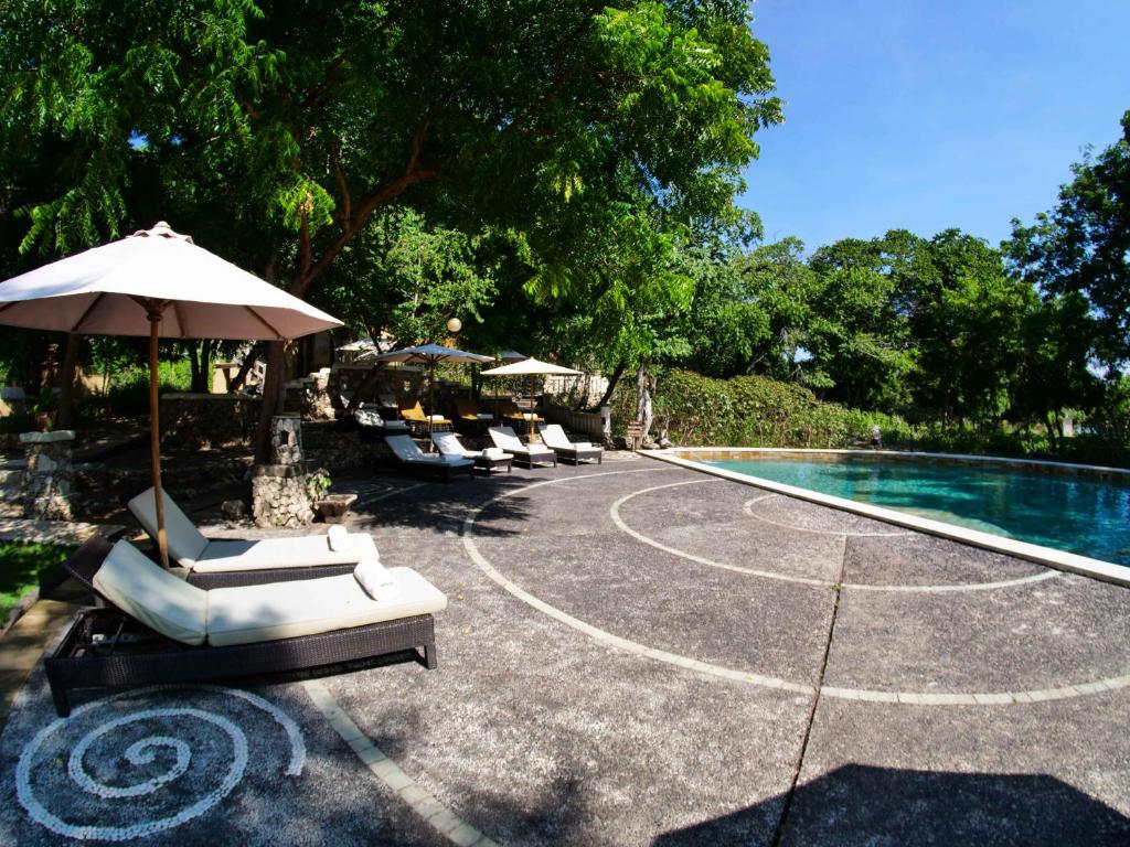 NusaBay Menjangan Resort by WHM