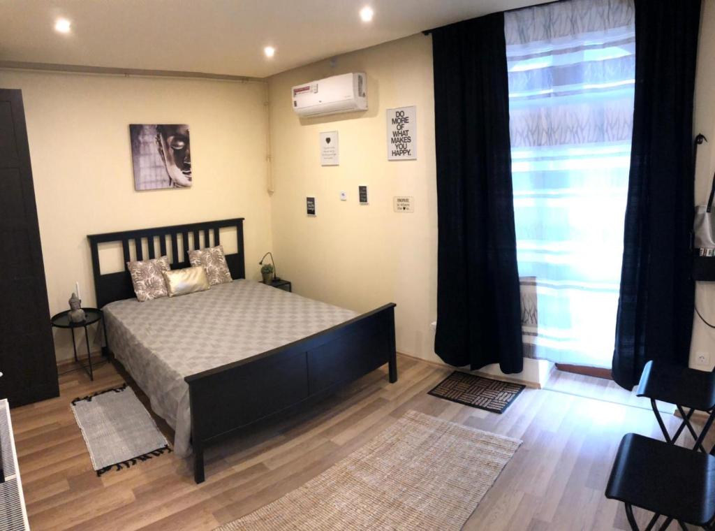 BLACK &amp; White Apartments • BLACK — Hotel in Eger