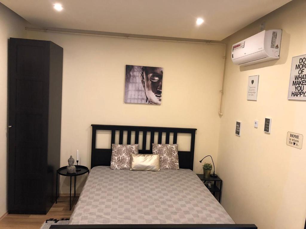 BLACK & White Apartments • BLACK photo