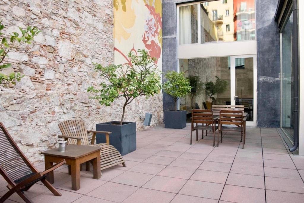 Hotel Onix Liceo — Hotel building in Barcelona, Catalonia