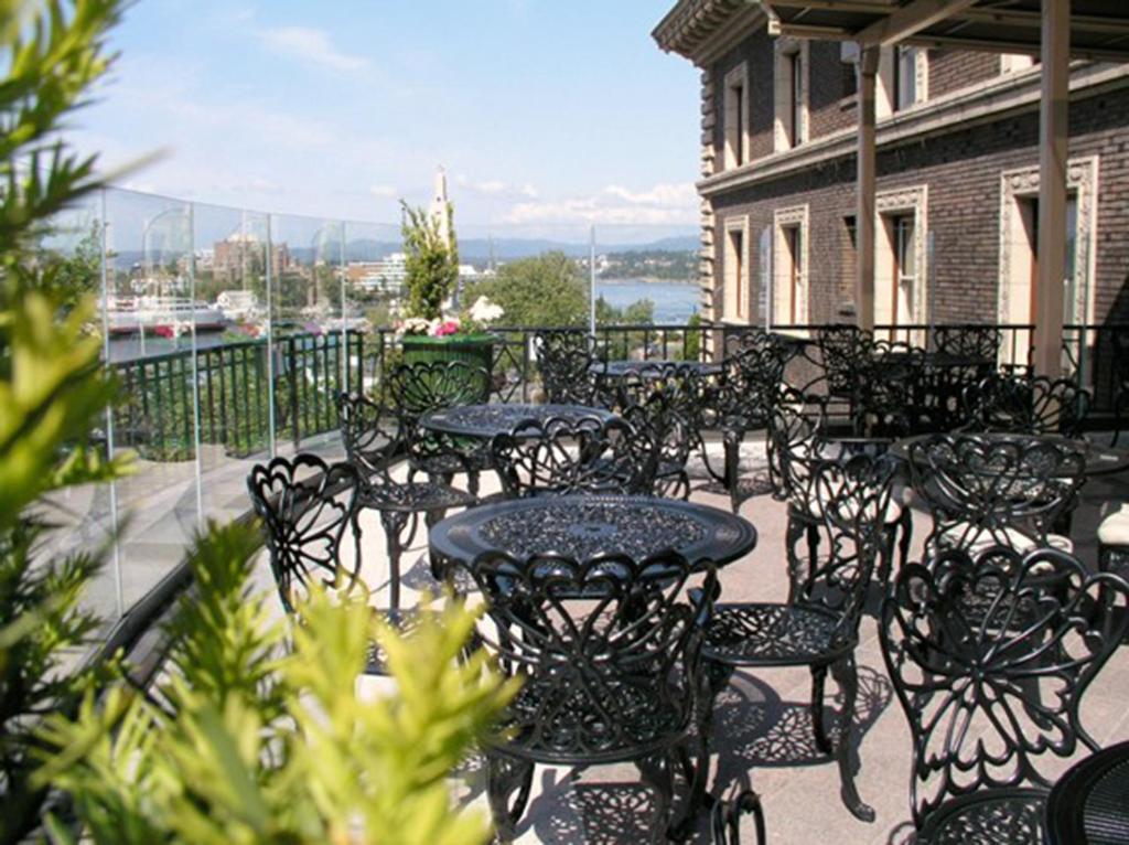 The Inn at the Union Club of British Columbia photo