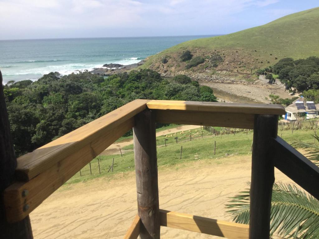 CORAM DEO SaltyWaves double en-suite rooms with sea views photo