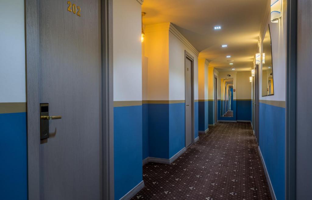 Gladius Inn Boutique Hotel by DNT Group photo