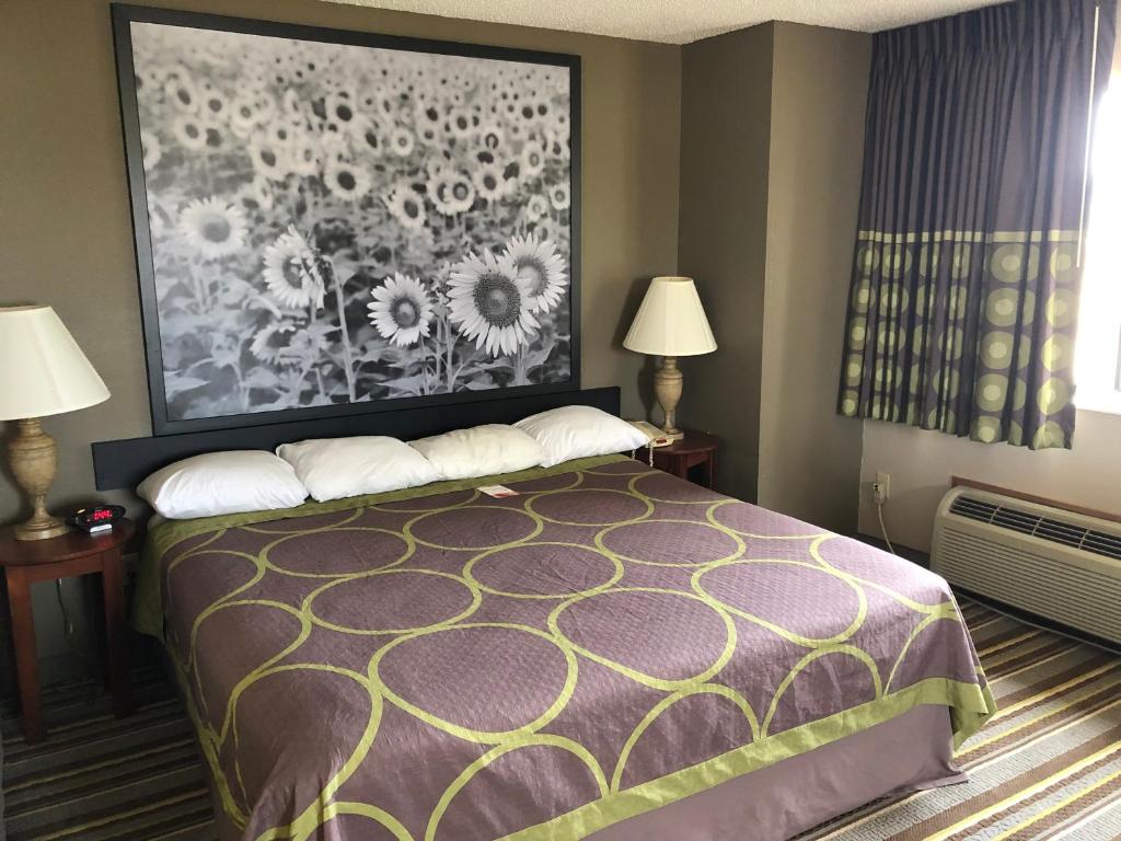 Super 8 By Wyndham Anamosa Ia photo