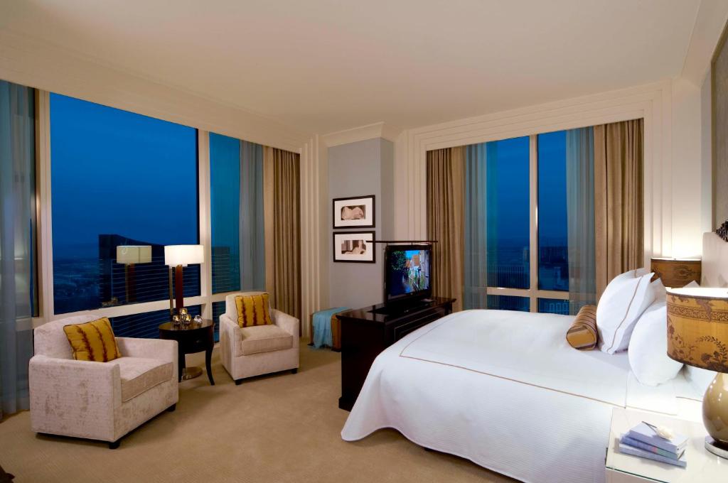 Photo 2 of Trump International Hotel Las Vegas